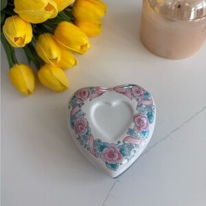 Vintage Victorian cottagecore heart ceramic music trinket holder roses bows